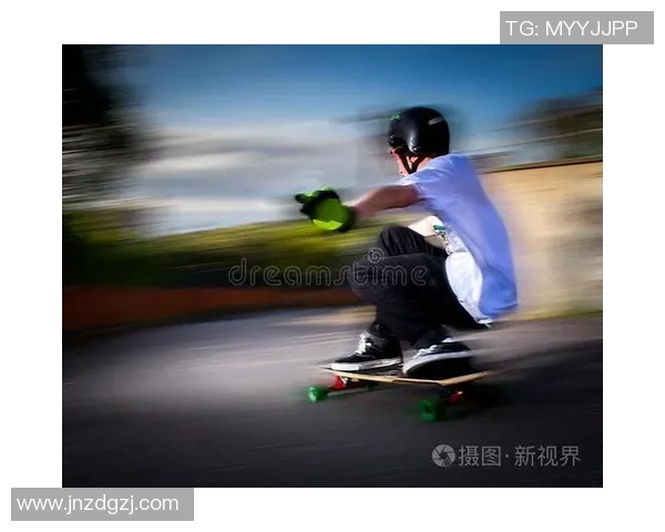 深圳滑板队技术探讨：聚焦滑板运动的创新与发展之路