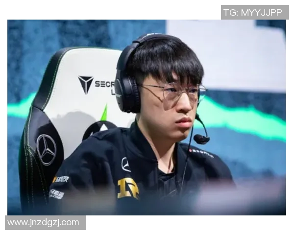 RNG战队的荣耀与挑战:从奋斗到巅峰的特别报道 RNG战队的荣耀与挑战:从奋斗到巅峰的特别报道
