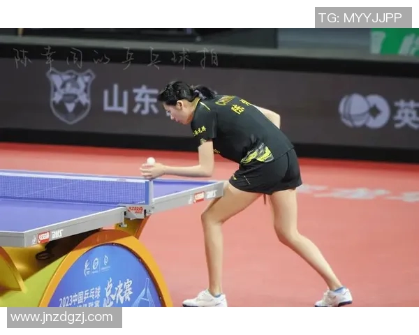 专访羽毛球女将周丽揭秘她成功背后的心路历程与训练秘诀