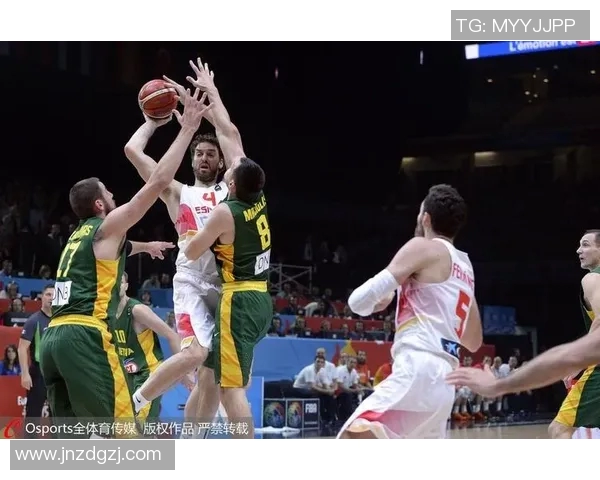 成都排球队在欧锦赛中的拼搏历程与荣耀时刻的深度剖析