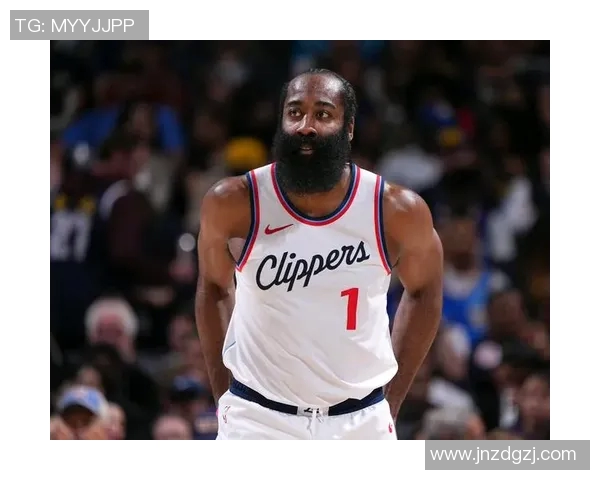 詹姆斯与哈登巅峰对决精彩瞬间回顾与分析