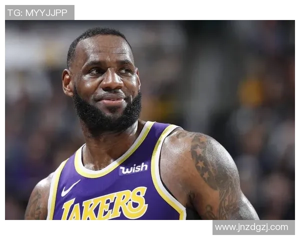 詹姆斯：篮球巨星的辉煌历程与传奇人生探秘