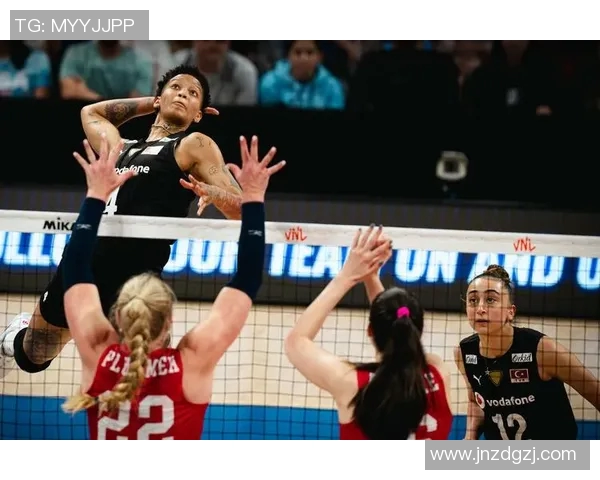 韩国女排与土耳其女排激战正酣谁能在国际赛场上笑到最后