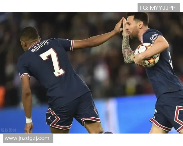 冰岛与瑞士最新比分揭晓精彩对决引发球迷热议 冰岛与瑞士最新比分揭晓精彩对决引发球迷热议