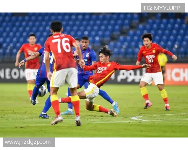 广州足球队防守分析：优缺点与未来改进方向探讨MBA