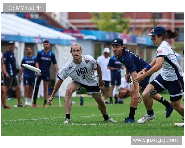 成都飞盘队在全国耐力排行榜中荣登第六名展现出强劲实力与团队精神MBA