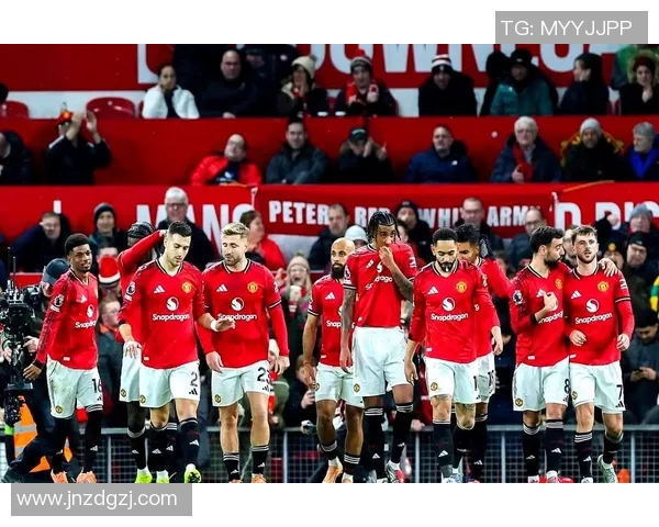 曼联与曼城激战在即天空体育全程直播精彩对决