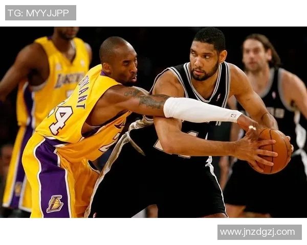 科比带领湖人对决马刺的经典对抗赛回顾与分析 科比带领湖人对决马刺的经典对抗赛回顾与分析